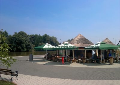 UGOSTITELJSKI OBJEKAT SA ŠETNICOM I KANDELABERIMA, MURSKO SREDIŠĆE